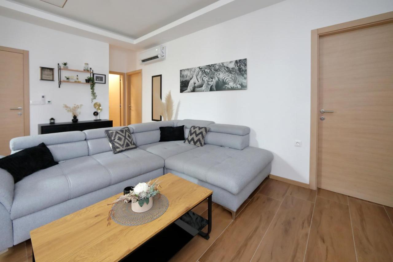 Luxury Apartments Monika Near The Sea With Private Parking Bibinje Buitenkant foto