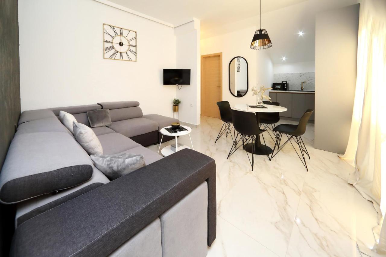 Luxury Apartments Monika Near The Sea With Private Parking Bibinje Buitenkant foto