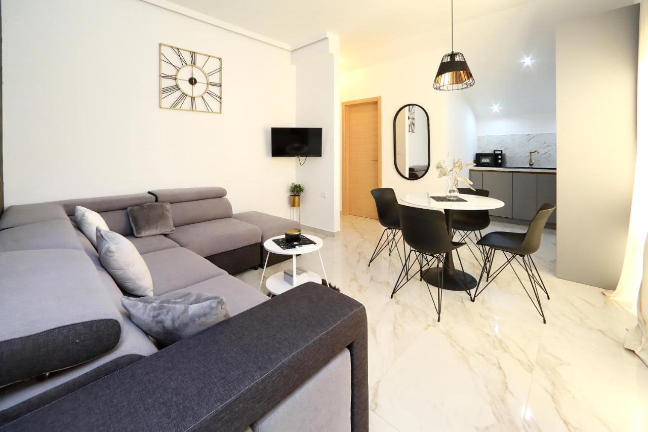 Luxury Apartments Monika Near The Sea With Private Parking Bibinje Buitenkant foto
